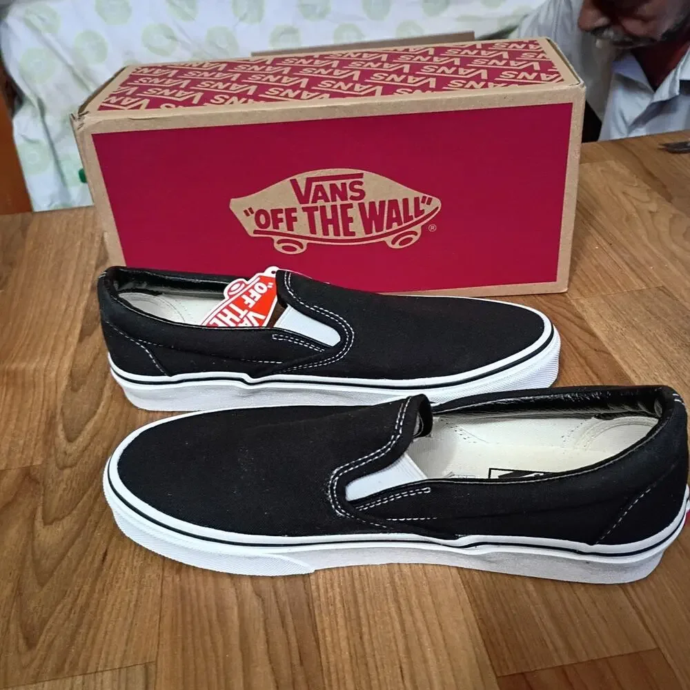 VANS Classic Slip-On lack True black Unisex Shoes men's 7 women's 8.5 - Picture 2 of 10